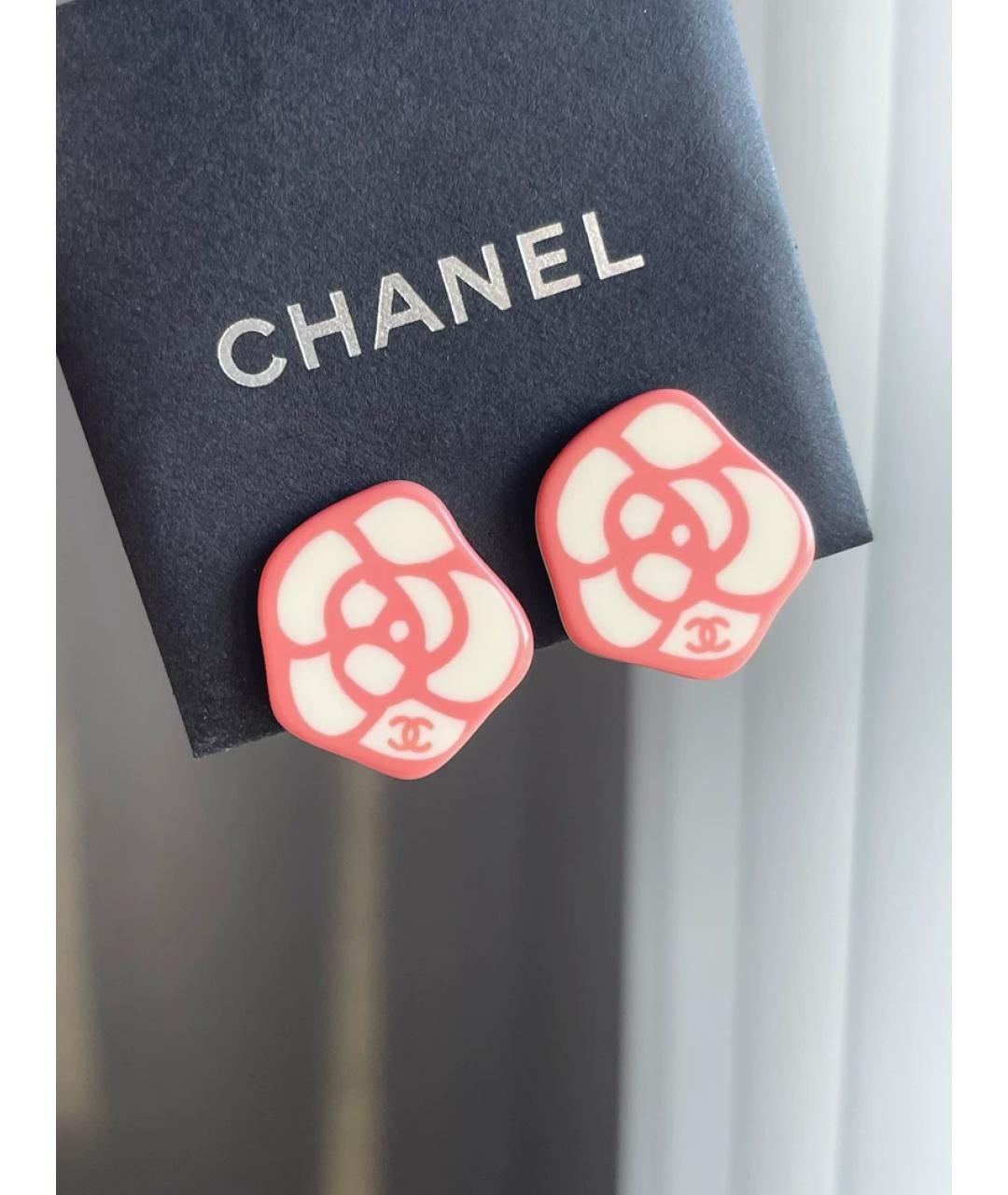 CHANEL Розовые пластиковые клипсы, фото 3