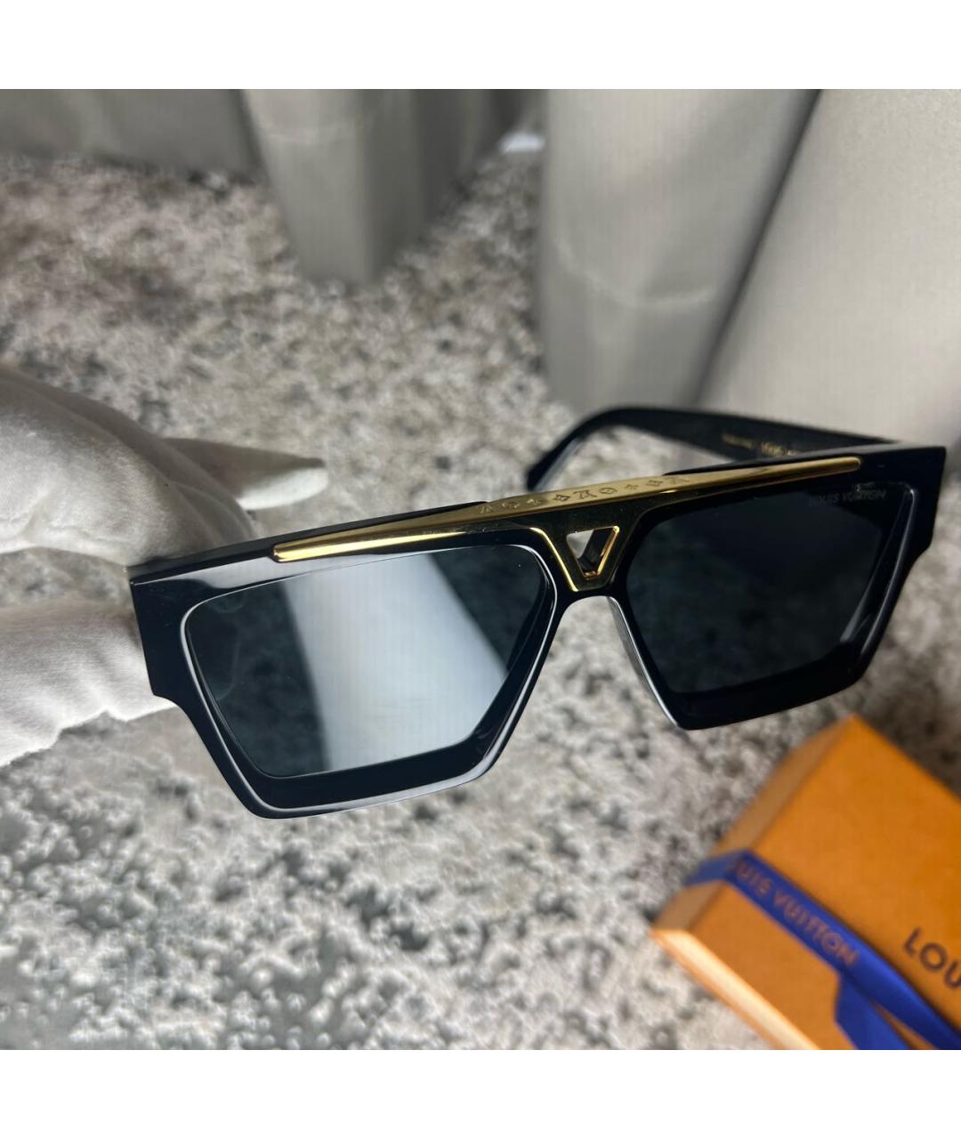 LOUIS VUITTON Черные пластиковые солнцезащитные очки, фото 3