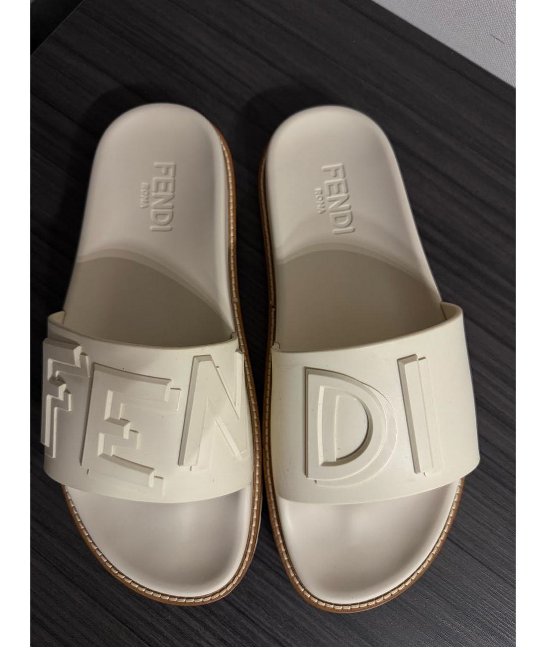 FENDI Белые шлепанцы, фото 3