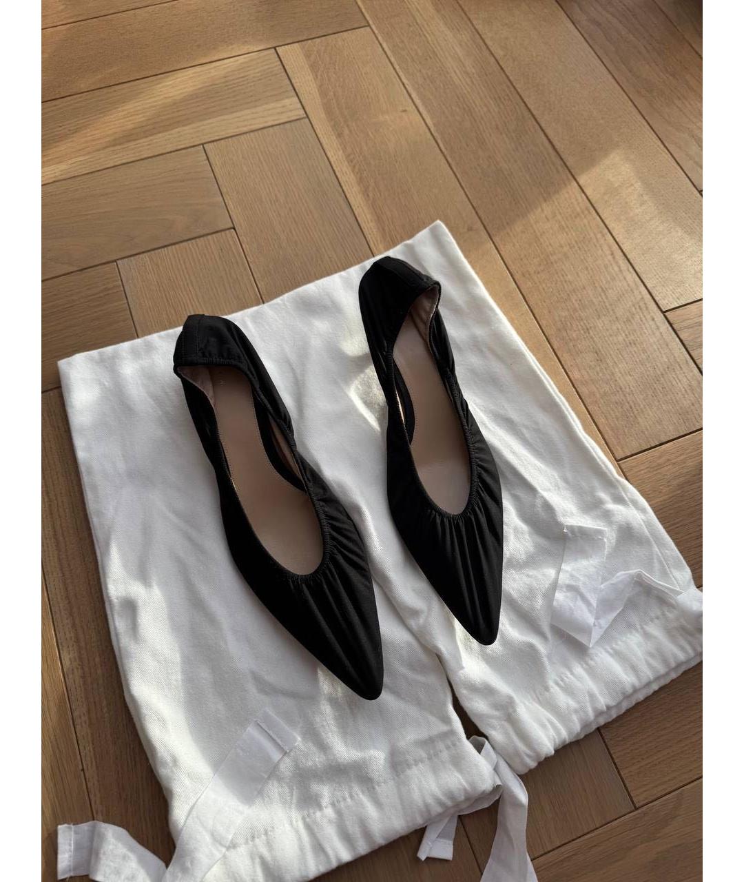 THE ROW Черные текстильные лодочки на низком каблуке, фото 2