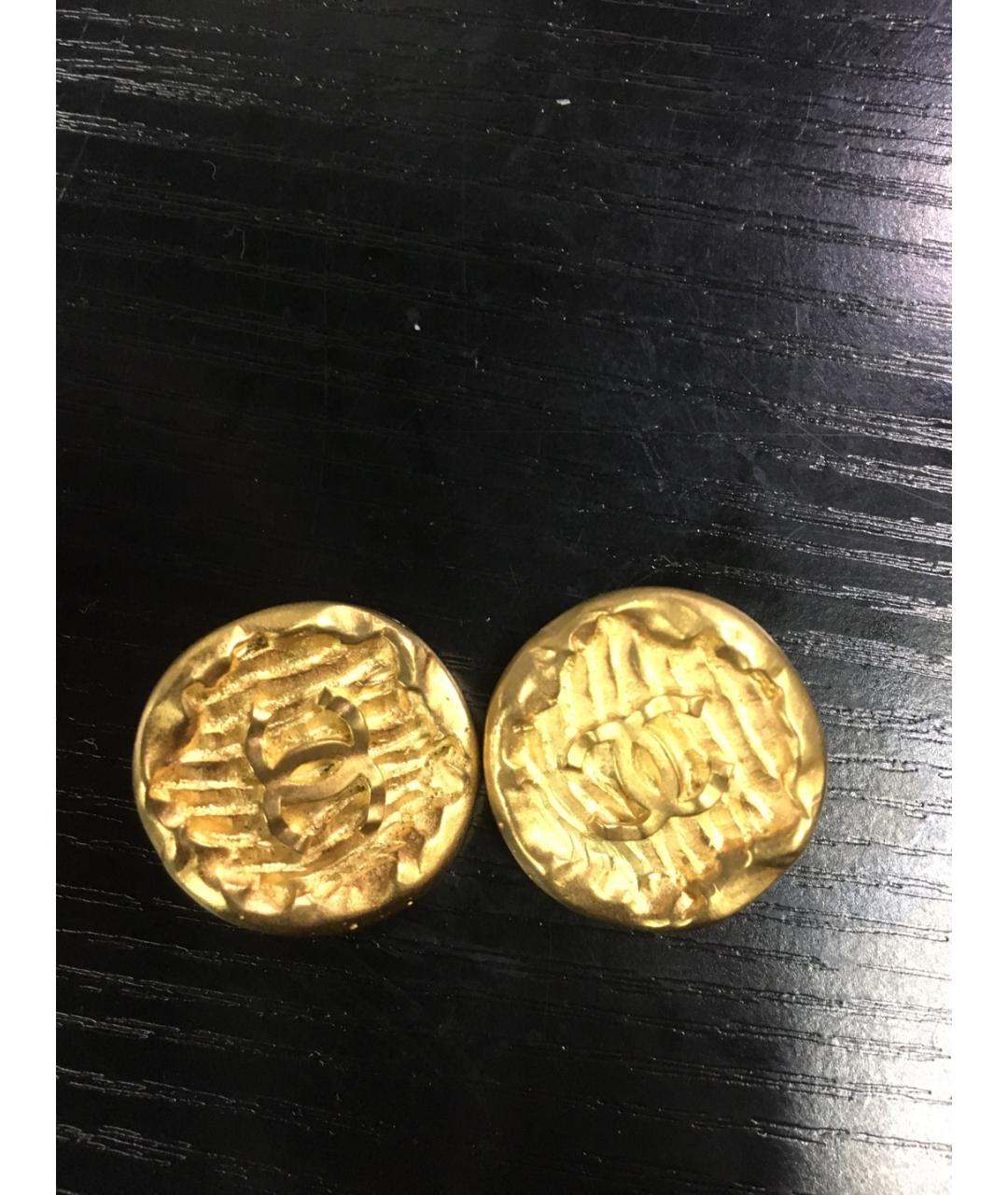 CHANEL Золотые металлические клипсы, фото 7