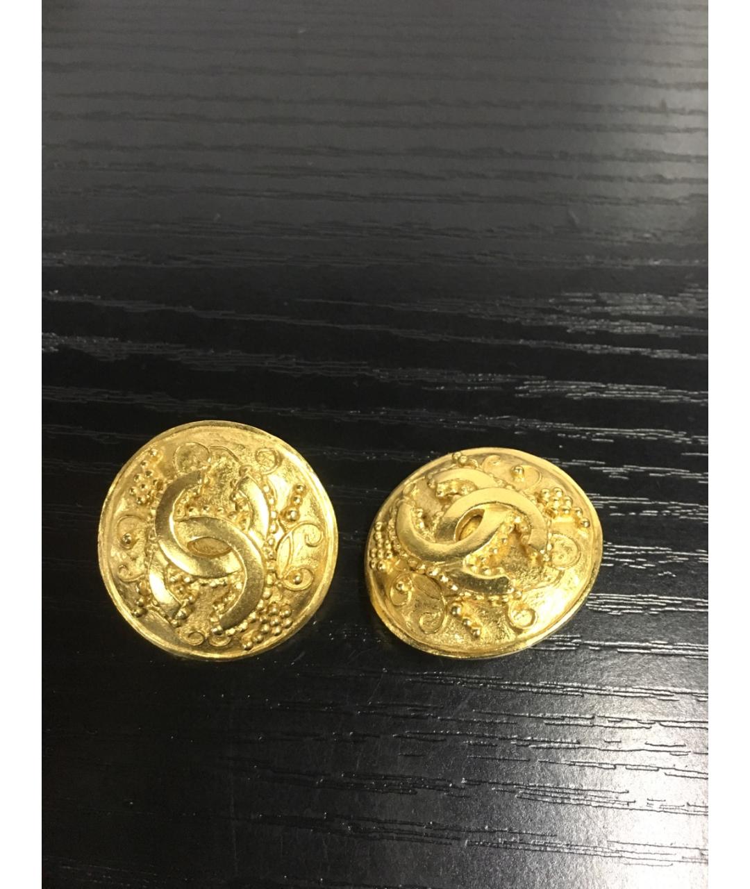 CHANEL Золотые металлические клипсы, фото 7