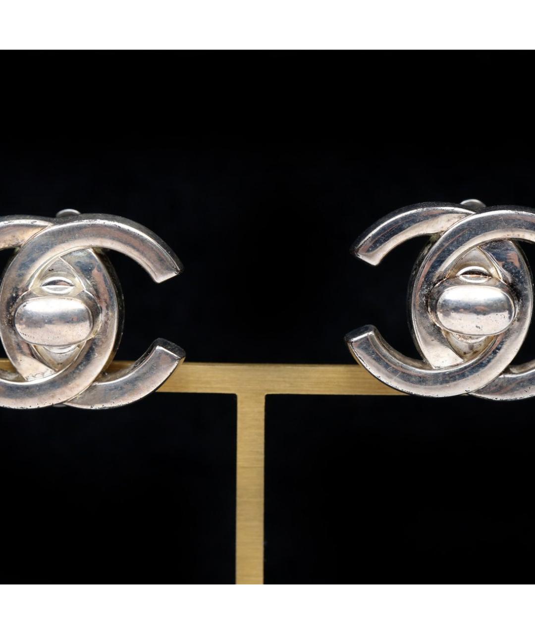 CHANEL Серебряные металлические клипсы, фото 2