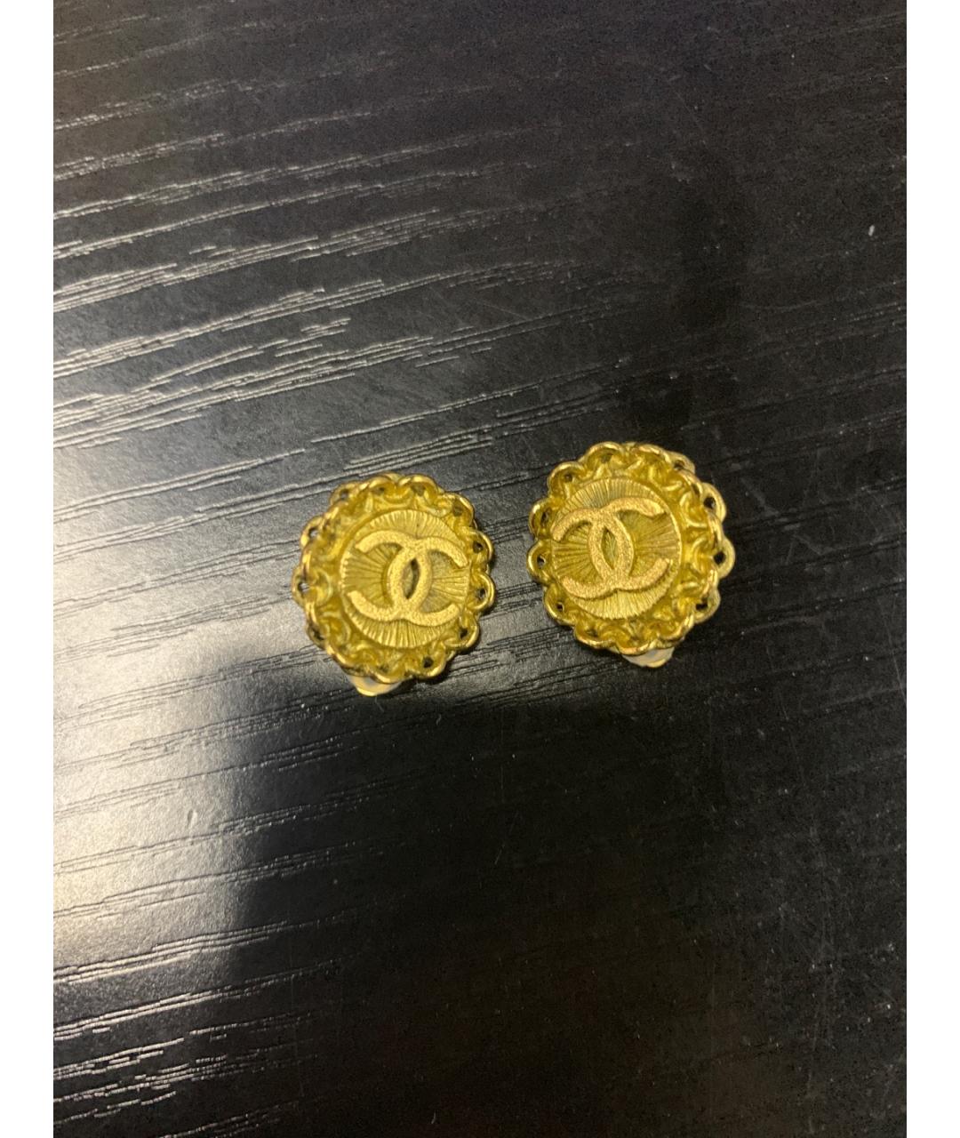 CHANEL Золотые металлические клипсы, фото 6