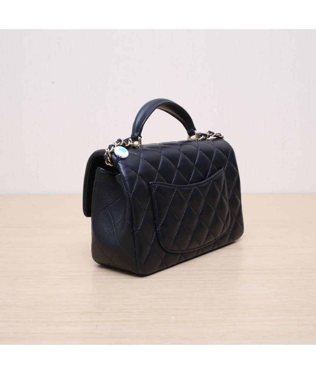 CHANEL Черная кожаная сумка с короткими ручками, фото 6