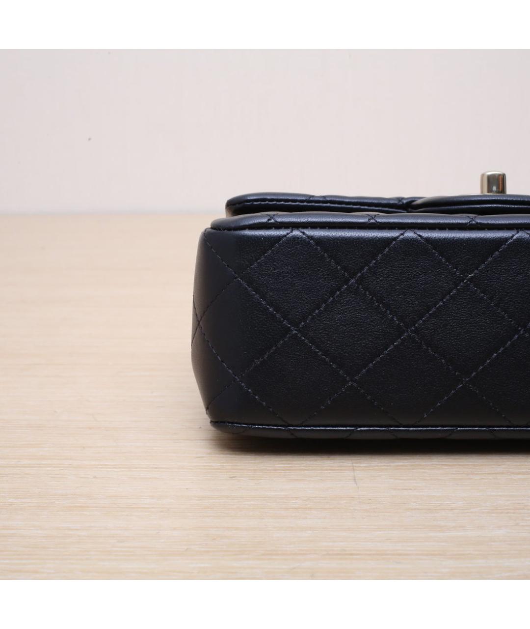 CHANEL Черная кожаная сумка с короткими ручками, фото 9