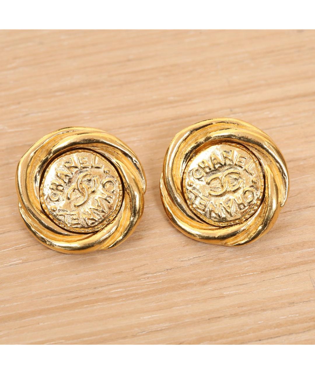 CHANEL Золотые металлические клипсы, фото 2