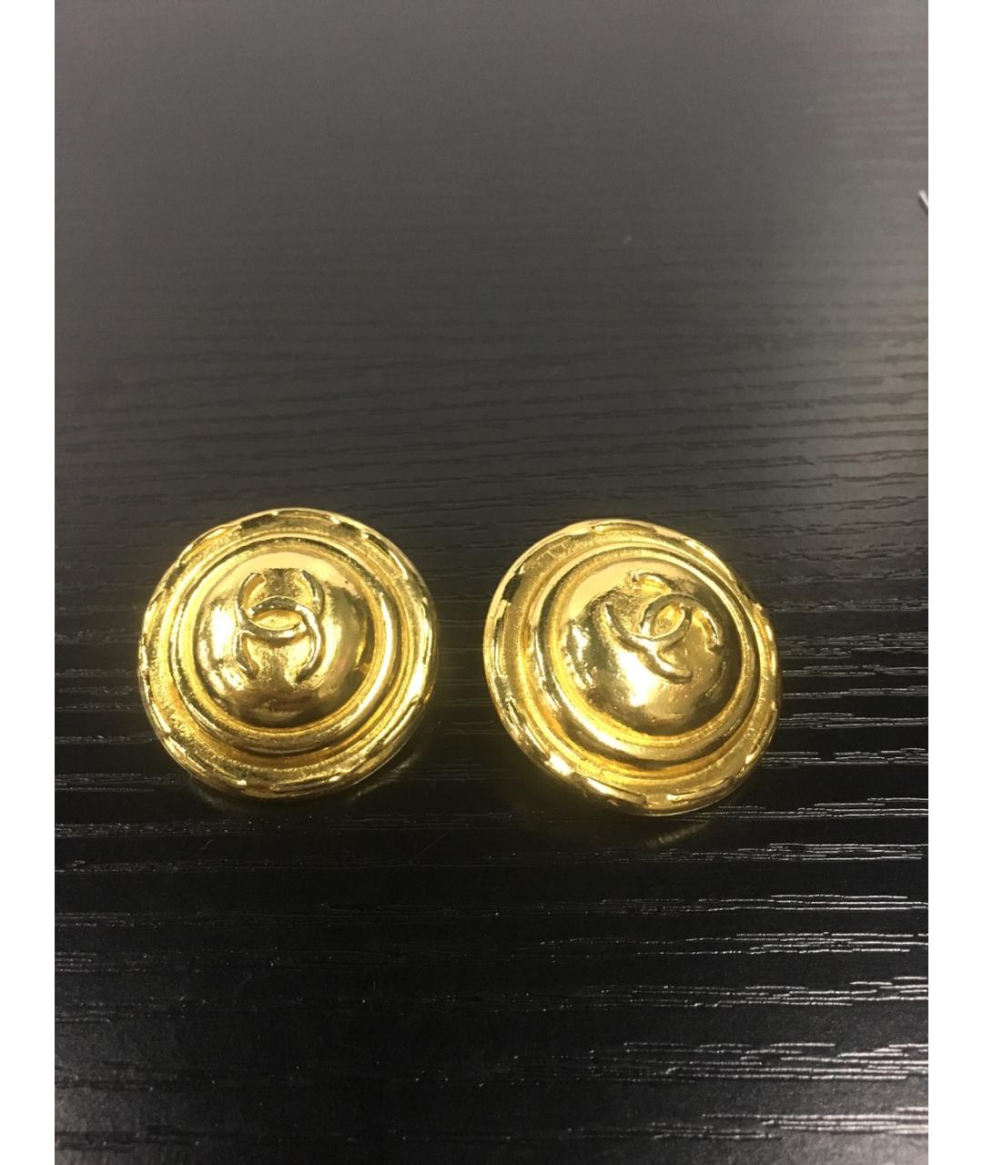 CHANEL Золотые металлические клипсы, фото 7