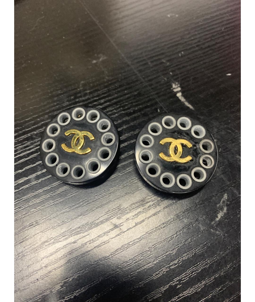 CHANEL Черные металлические клипсы, фото 7