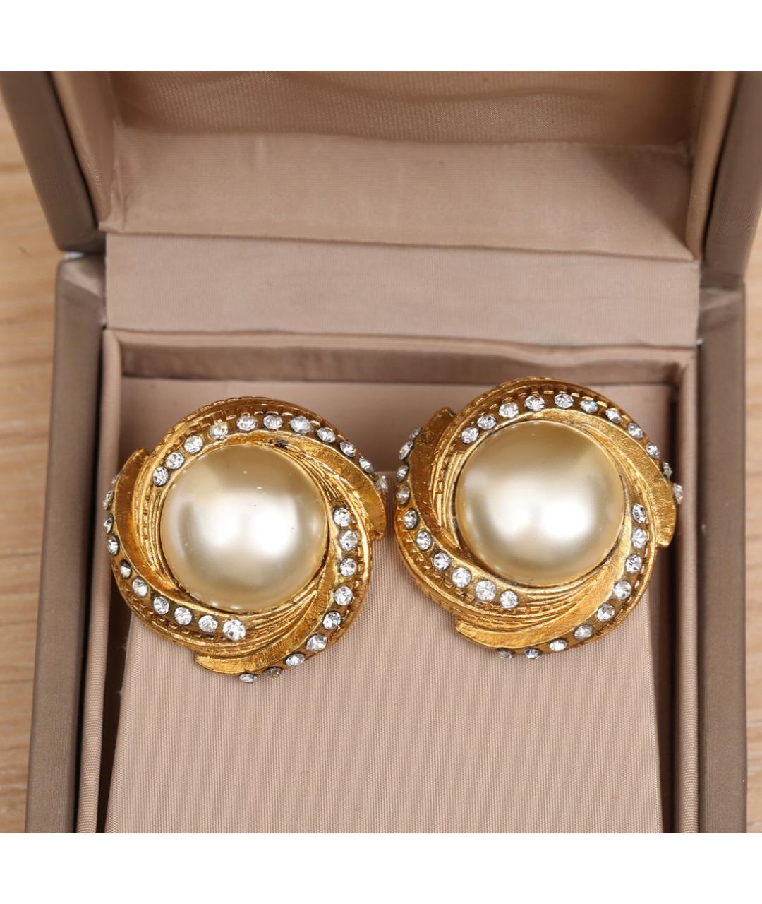 CHANEL Золотые металлические клипсы, фото 2