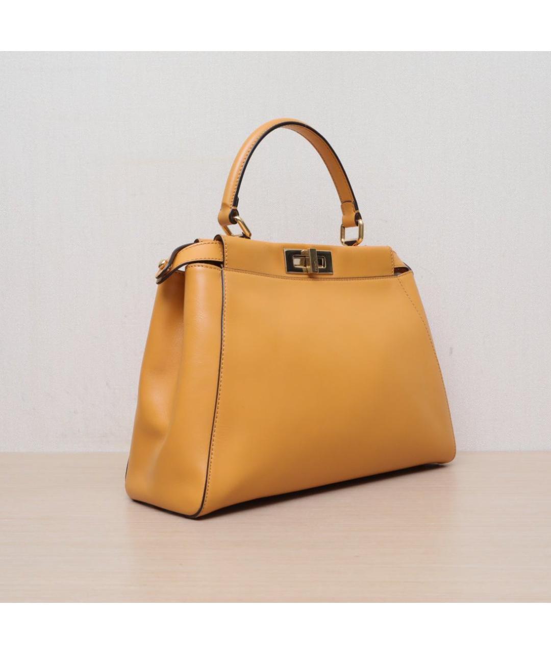 FENDI Оранжевая кожаная сумка с короткими ручками, фото 6