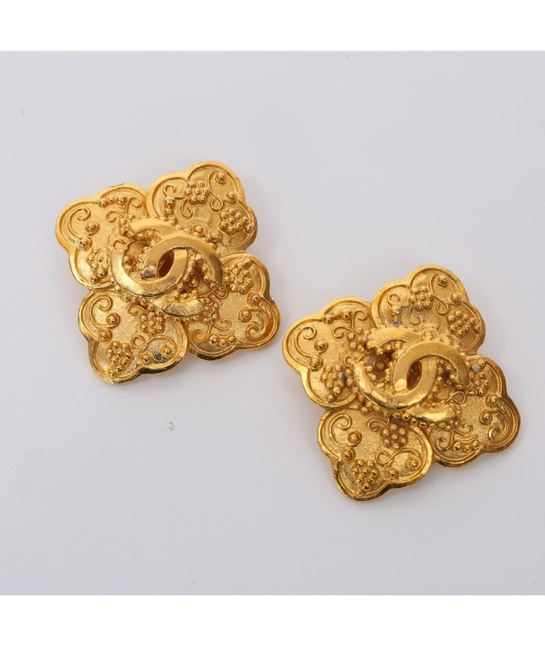 CHANEL Золотые металлические клипсы, фото 3