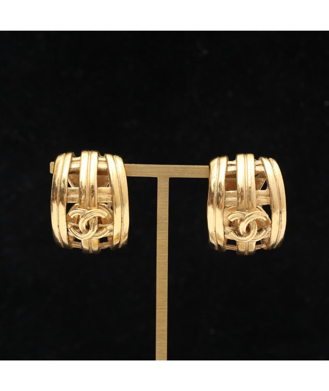 CHANEL Золотые металлические клипсы, фото 2