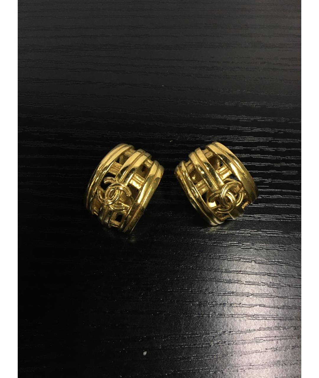 CHANEL Золотые металлические клипсы, фото 7