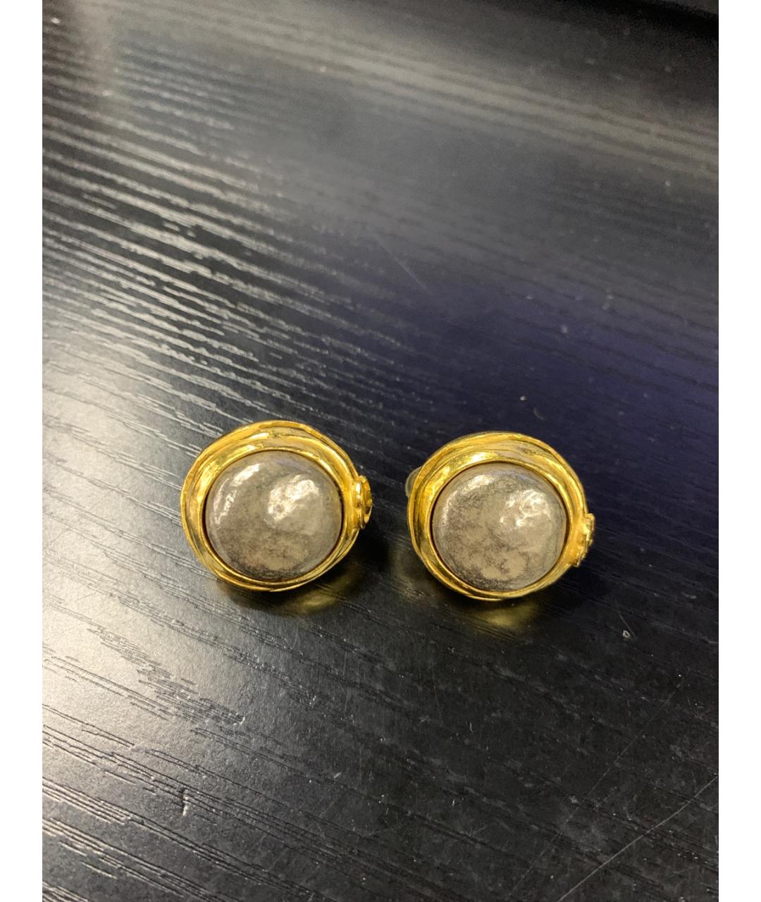 CHANEL Золотые металлические клипсы, фото 7