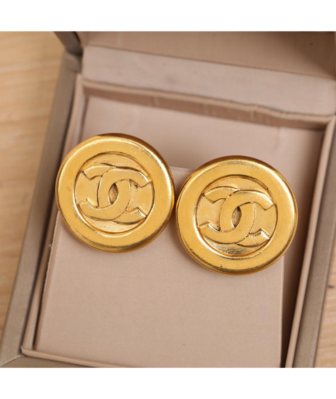 CHANEL Золотые металлические клипсы, фото 2