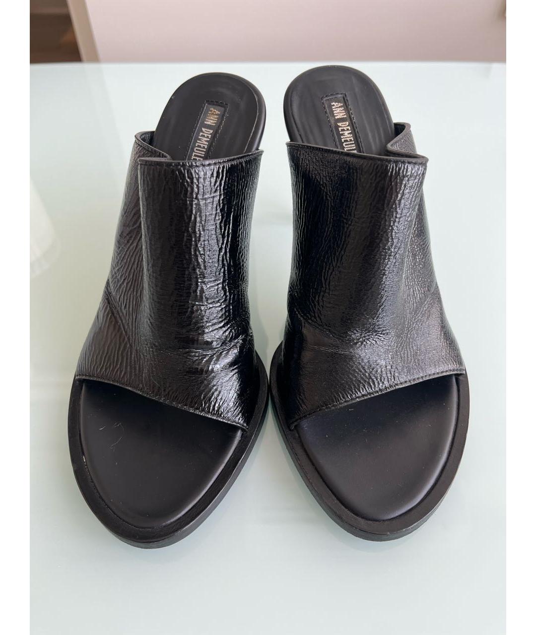 ANN DEMEULEMEESTER Черные мюли из лакированной кожи, фото 2