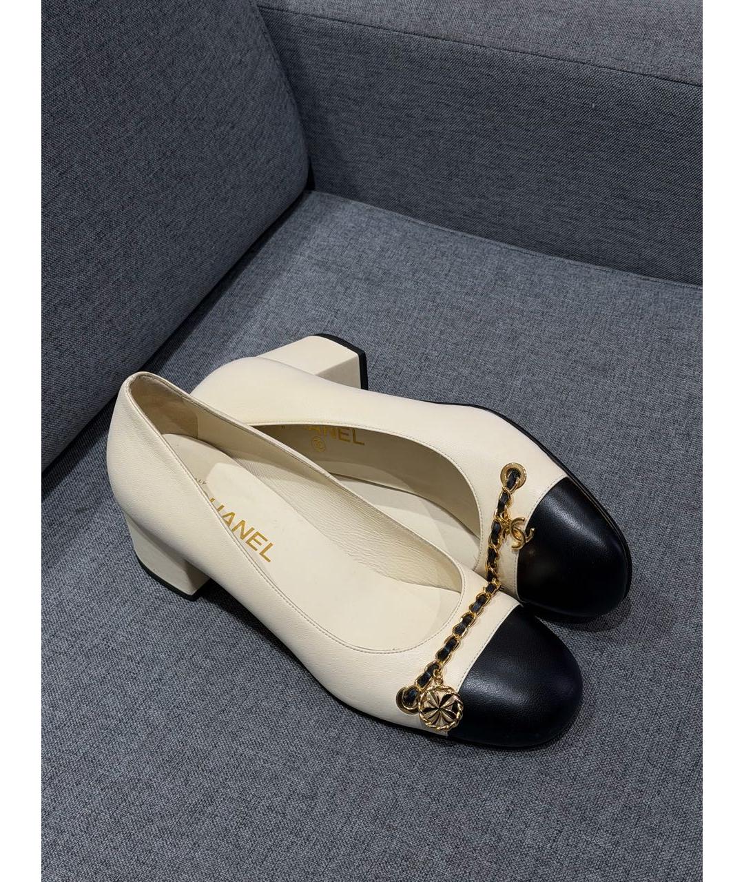 CHANEL Бежевые кожаные туфли, фото 2