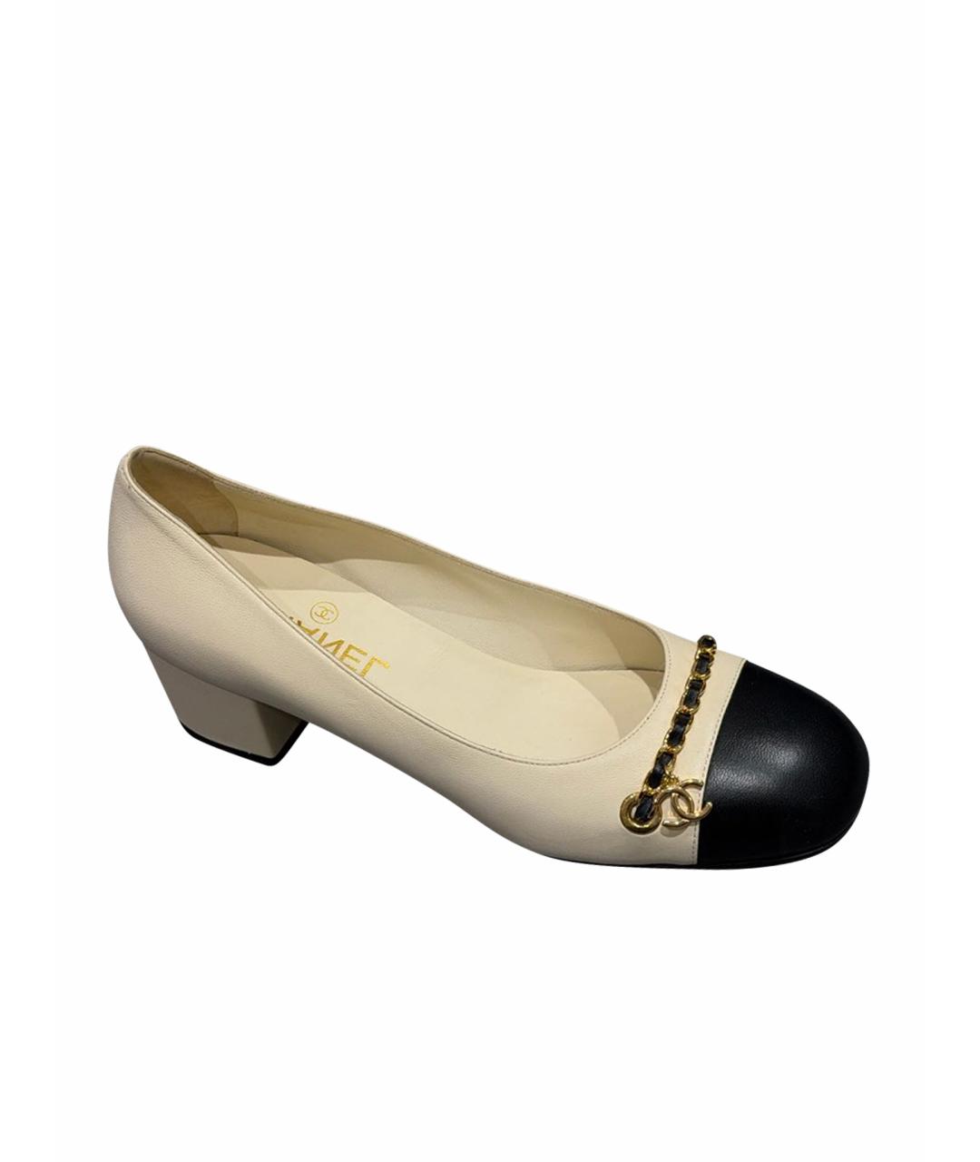 CHANEL Бежевые кожаные туфли, фото 1