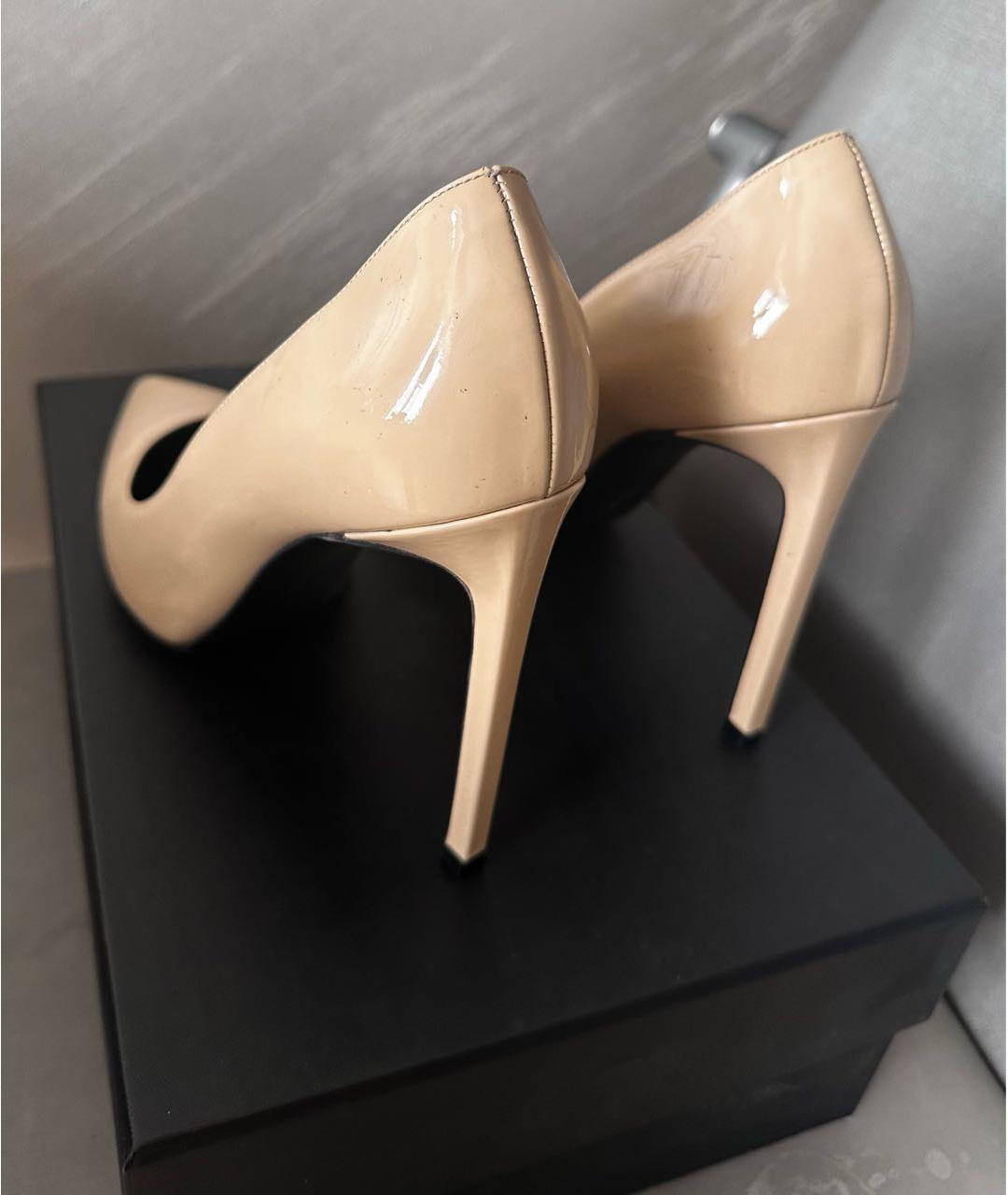 SAINT LAURENT Бежевые туфли из лакированной кожи, фото 4