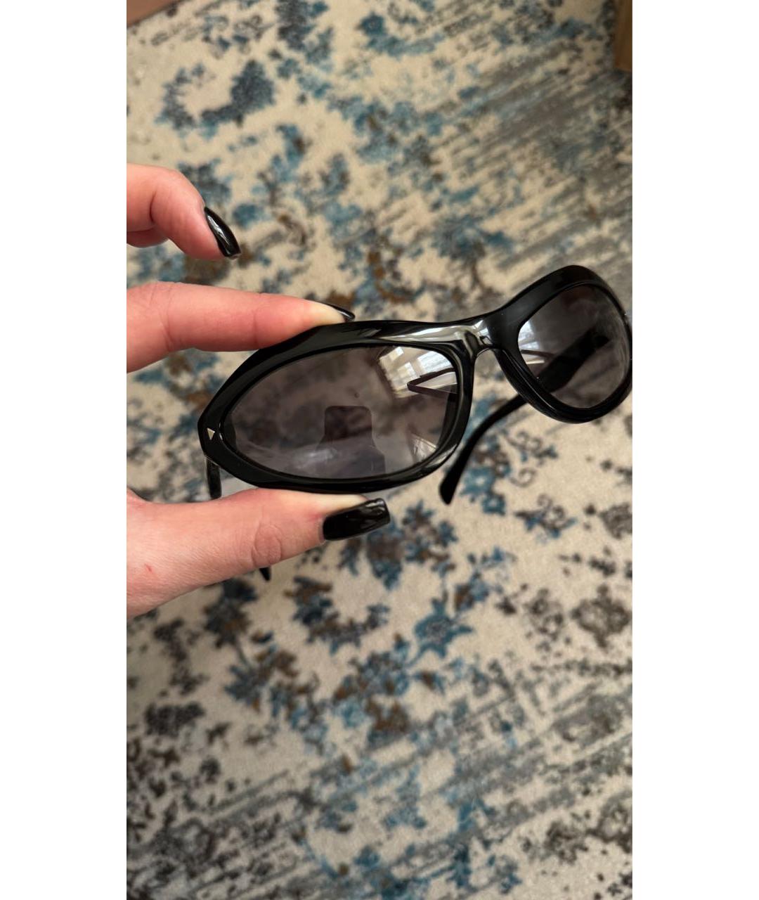 PRADA Черные пластиковые солнцезащитные очки, фото 4
