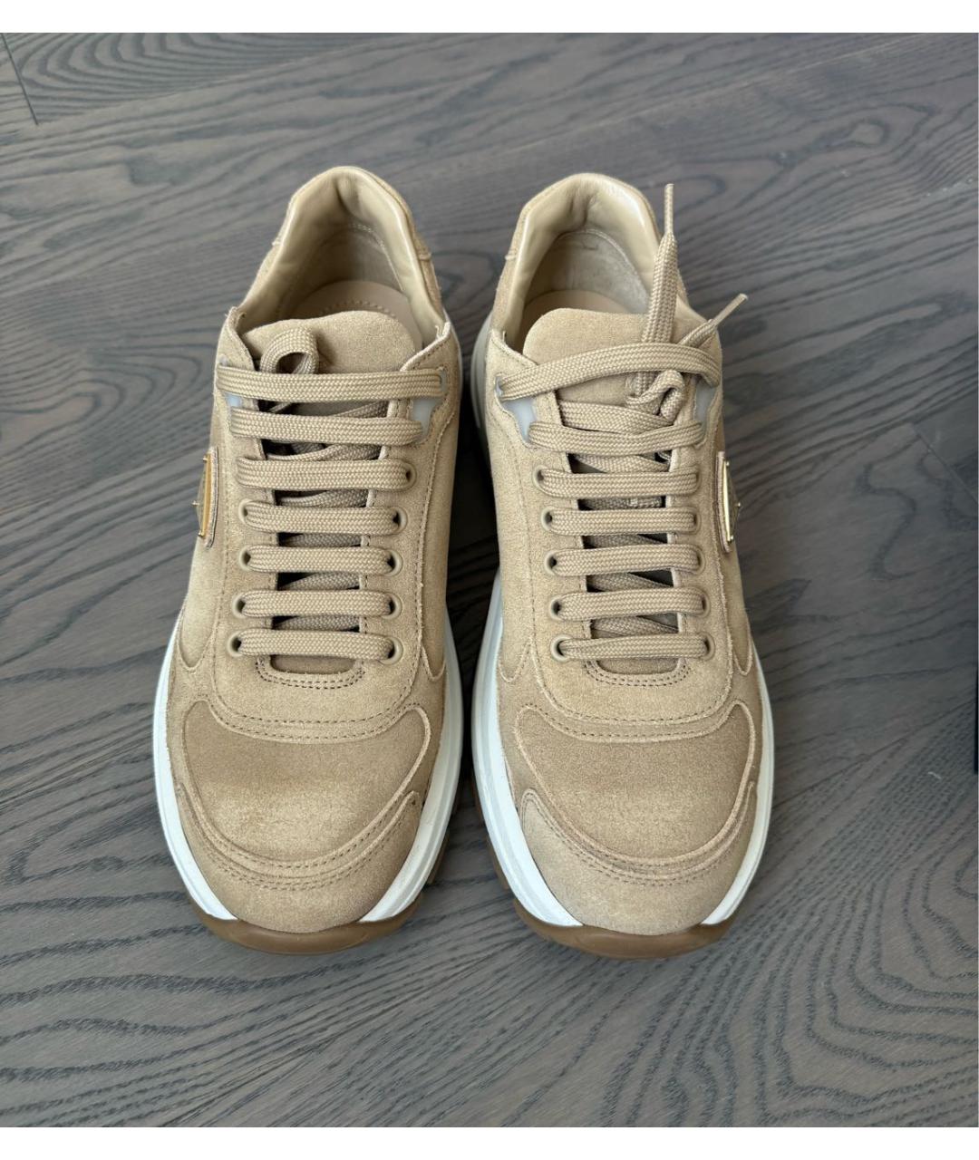 PRADA Бежевые замшевые кроссовки, фото 2