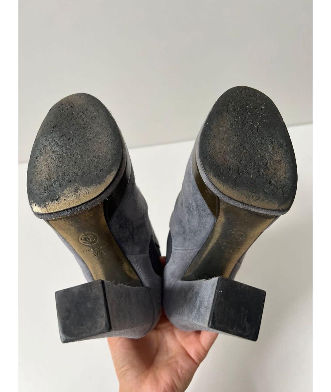 CHANEL Серые замшевые ботильоны, фото 4