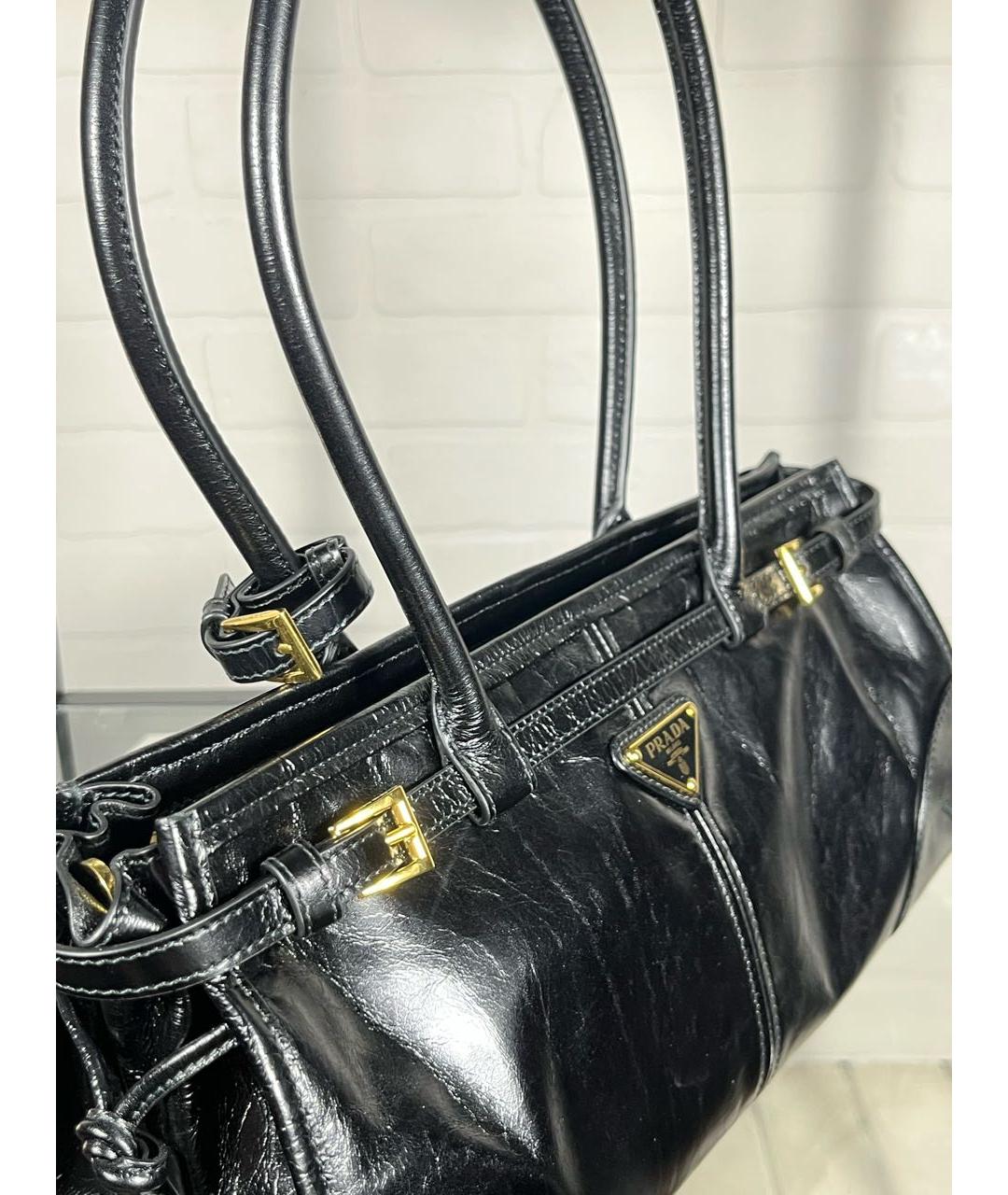 PRADA Черная кожаная сумка с короткими ручками, фото 5