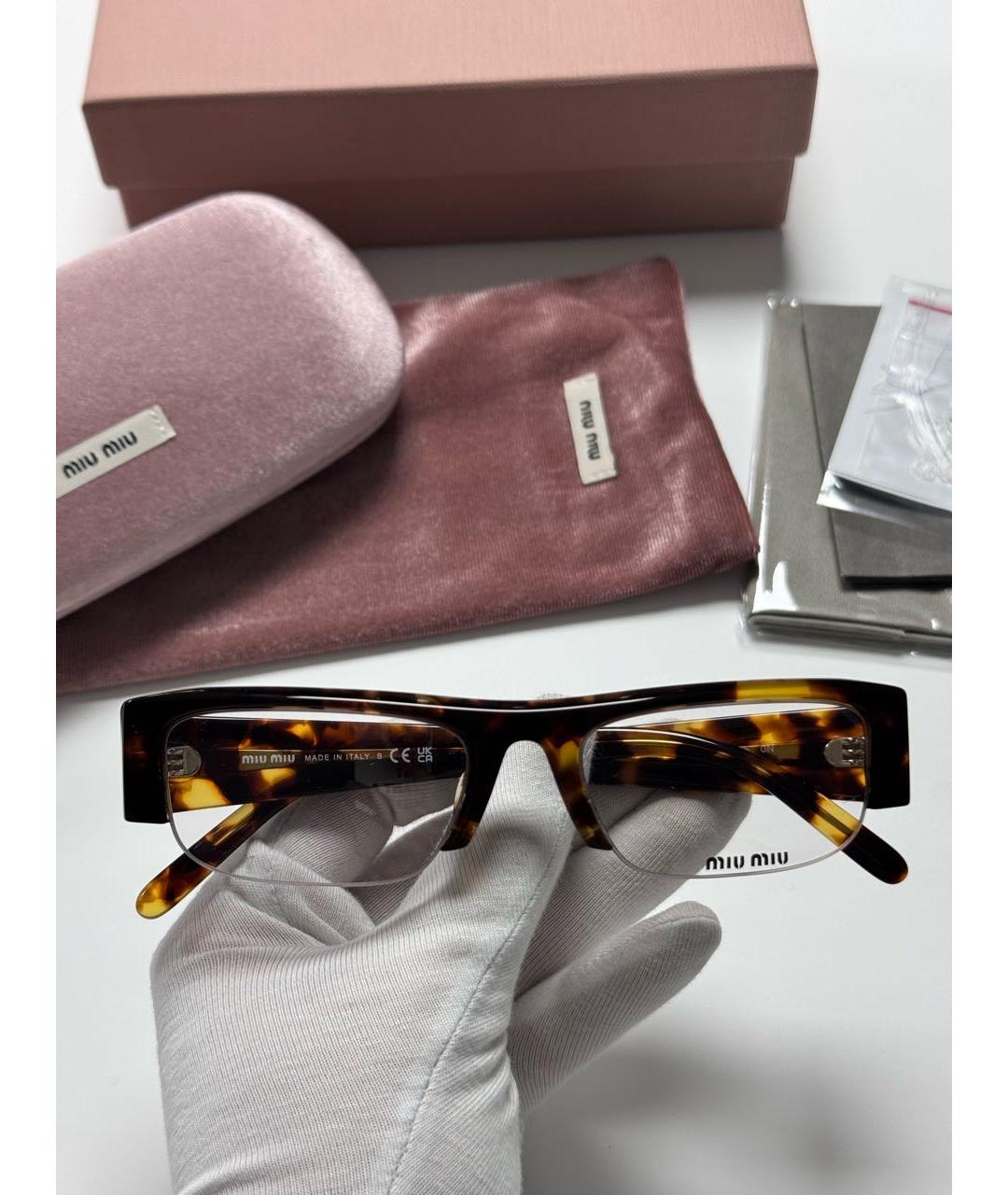 MIU MIU Коричневые пластиковые солнцезащитные очки, фото 7
