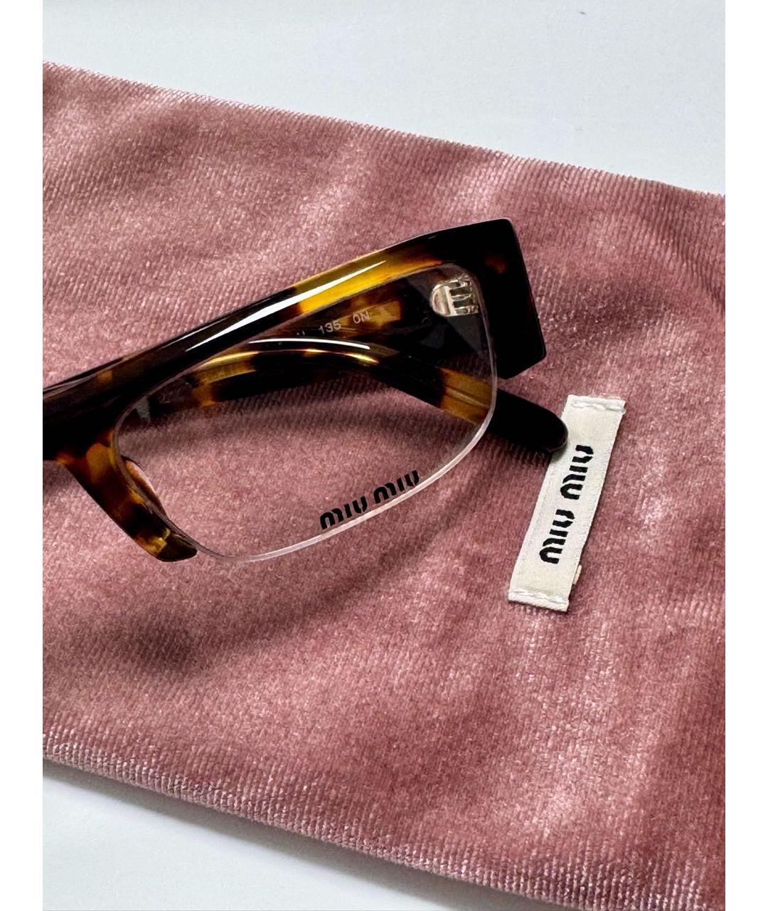 MIU MIU Коричневые пластиковые солнцезащитные очки, фото 5