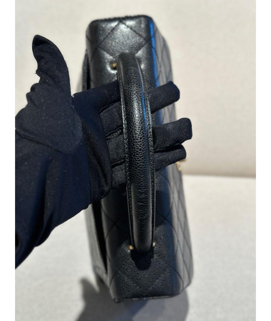 CHANEL Черная кожаная сумка с короткими ручками, фото 5