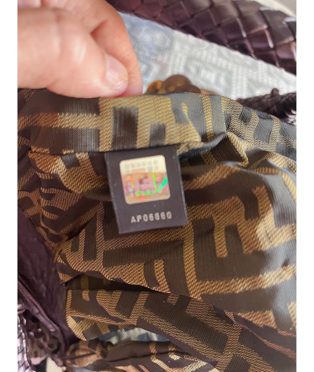 FENDI Коричневая кожаная сумка с короткими ручками, фото 3