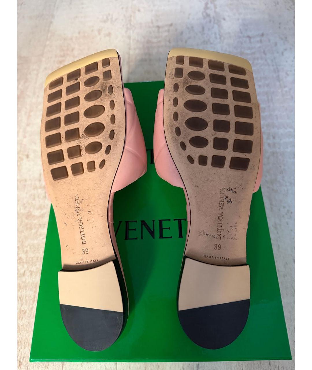 BOTTEGA VENETA Коралловые кожаные шлепанцы, фото 4