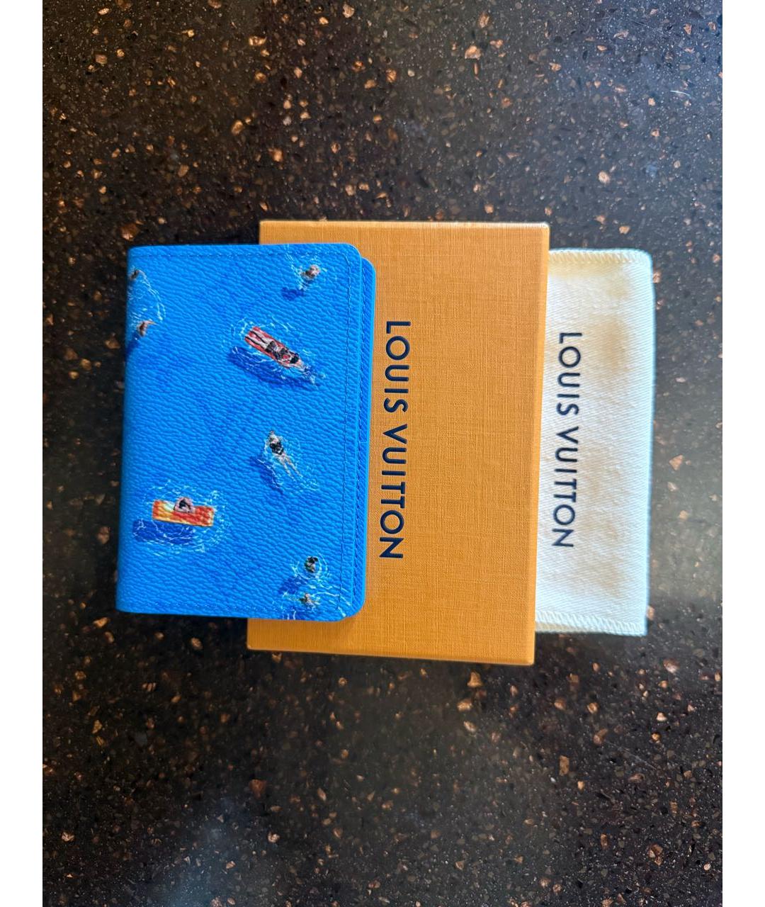 LOUIS VUITTON Голубой кожаный кардхолдер, фото 5