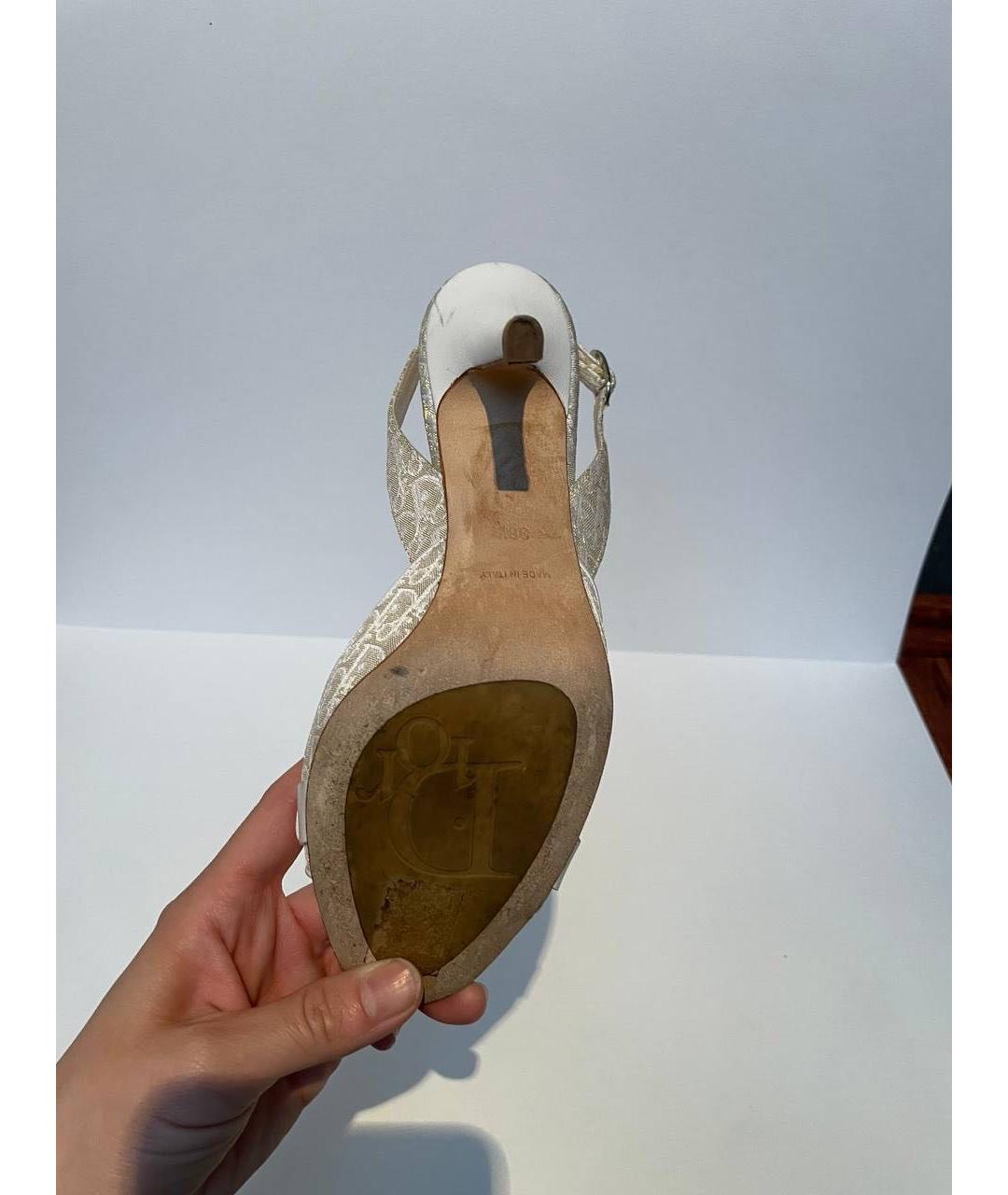 CHRISTIAN DIOR Золотые кожаные босоножки, фото 5