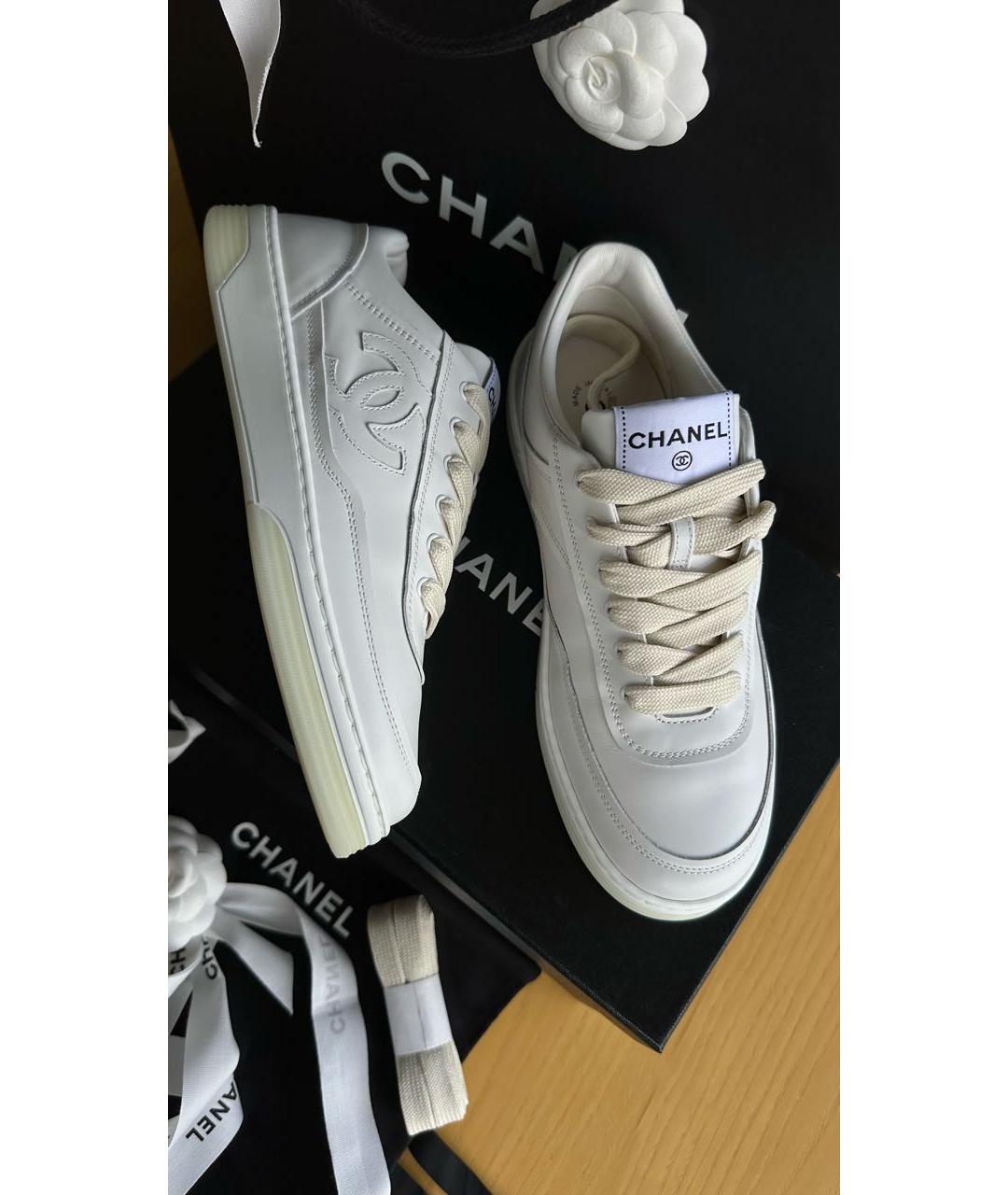 CHANEL Белые кожаные кроссовки, фото 6