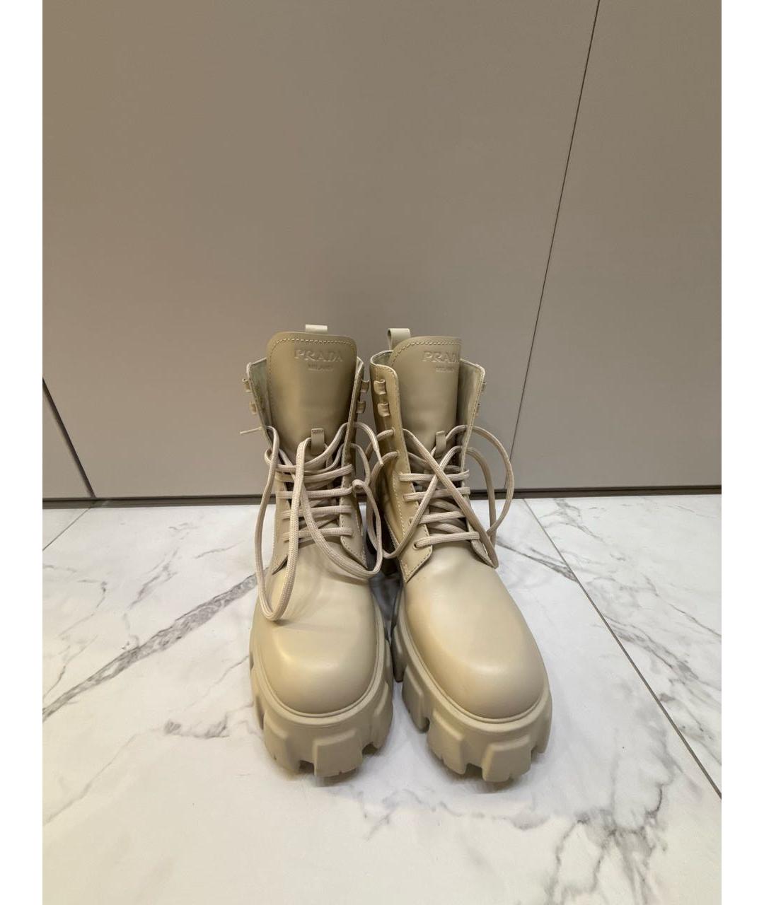 PRADA Бежевые кожаные ботинки, фото 2