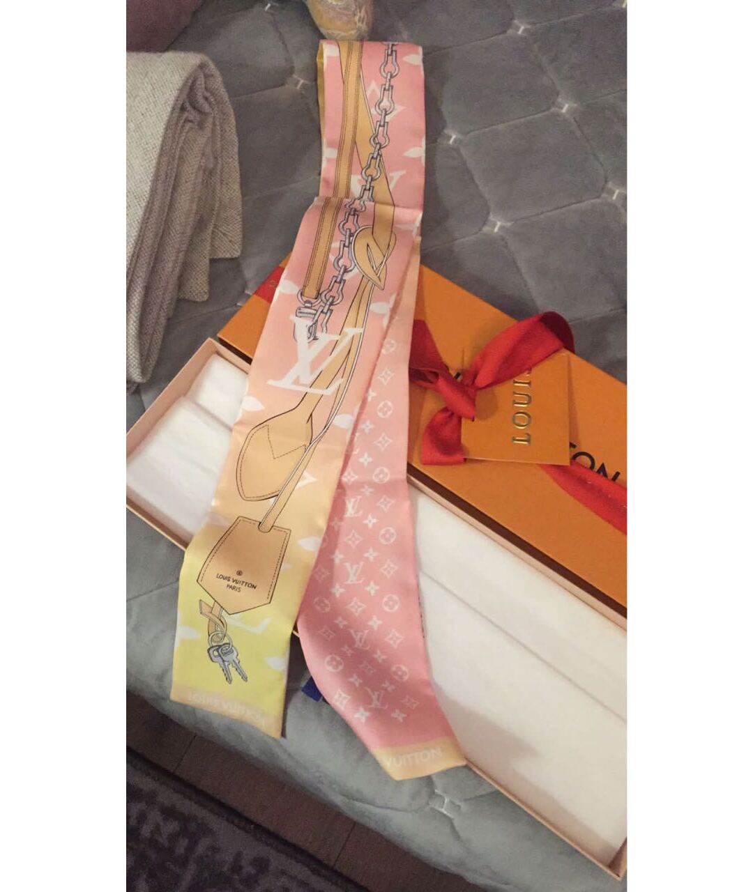 LOUIS VUITTON PRE-OWNED Розовый шелковый шарф, фото 6