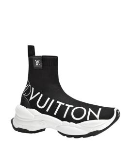 LOUIS VUITTON Кроссовки