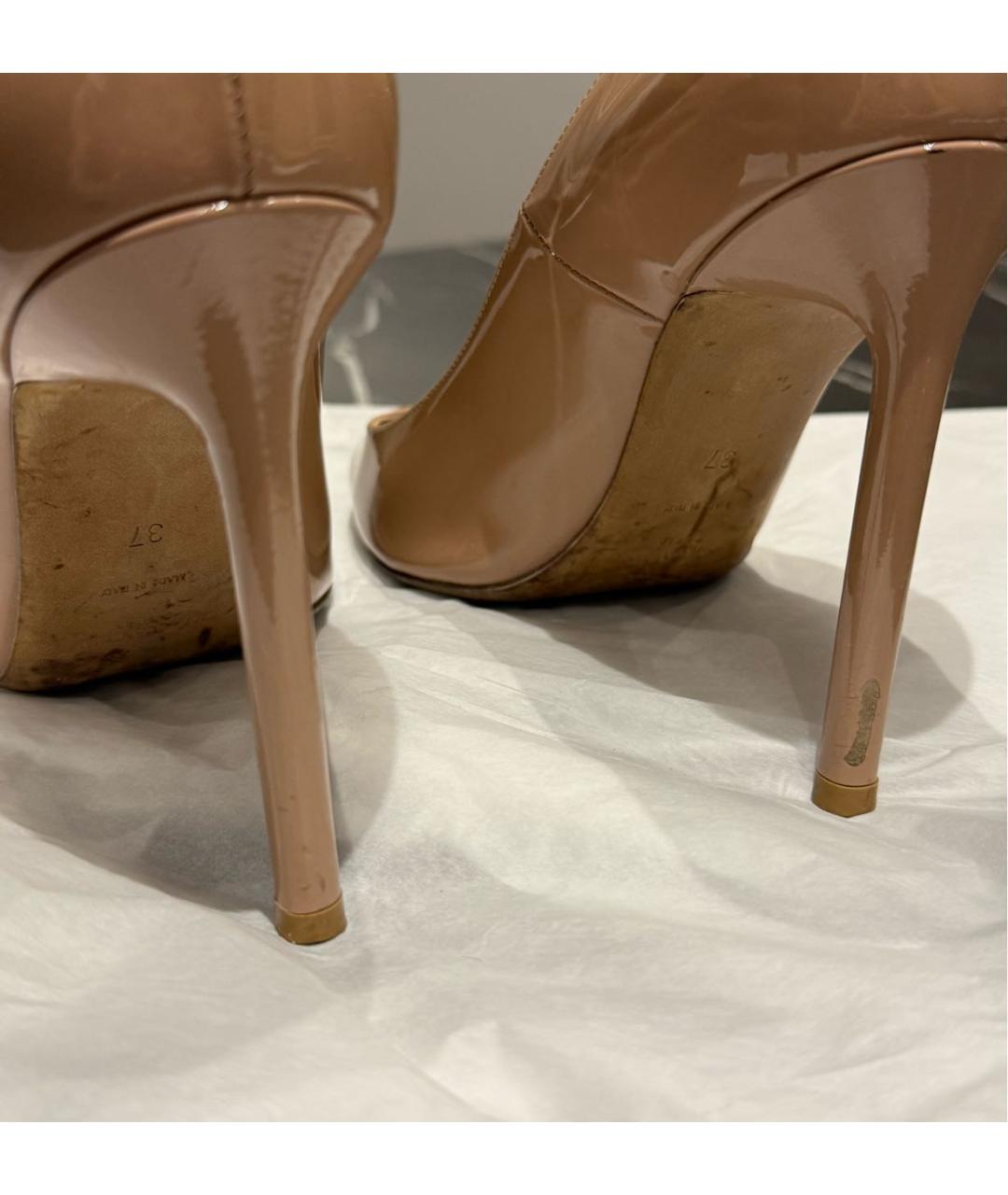 SAINT LAURENT Бежевые туфли из лакированной кожи, фото 6