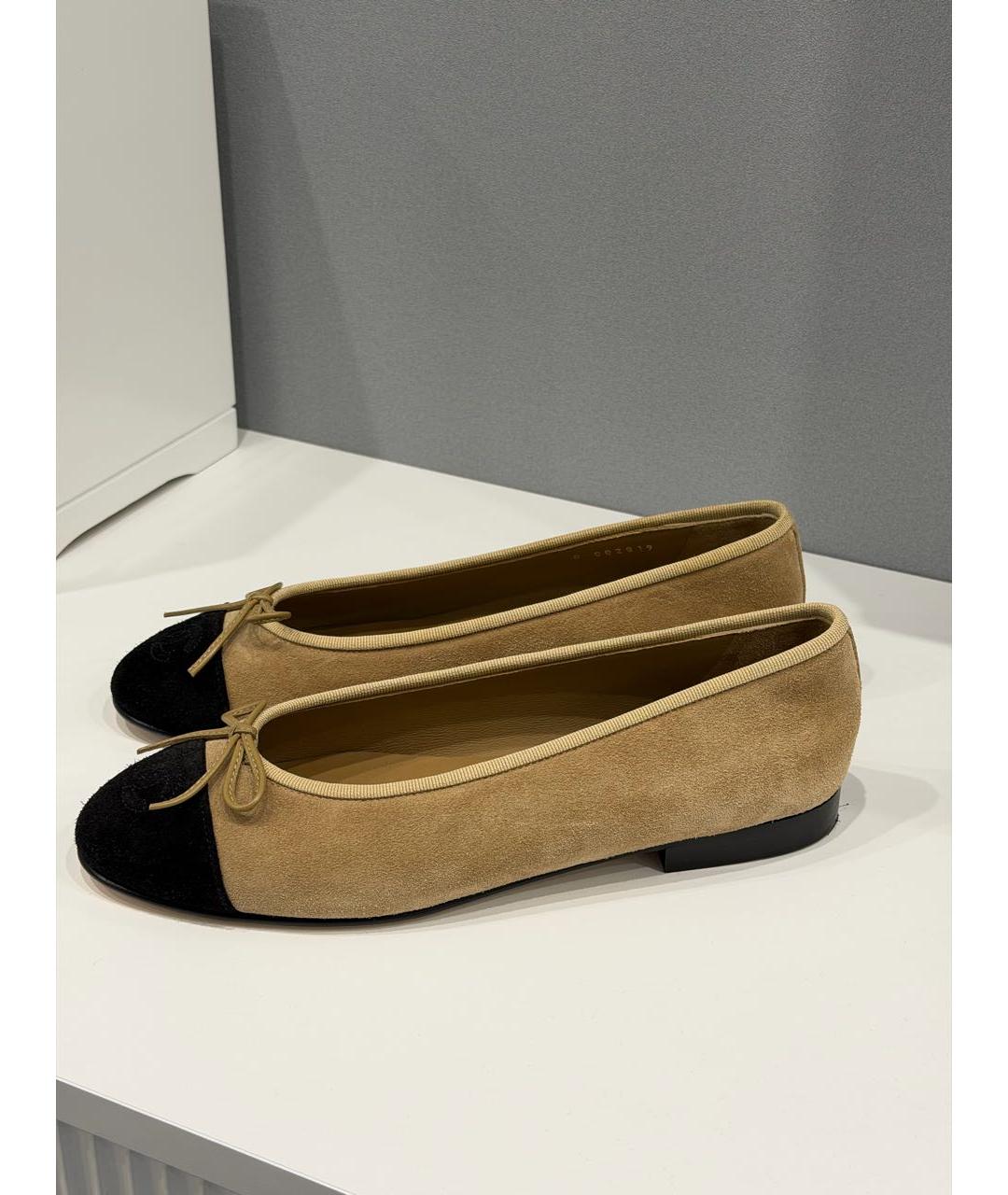 CHANEL Бежевые замшевые балетки, фото 5