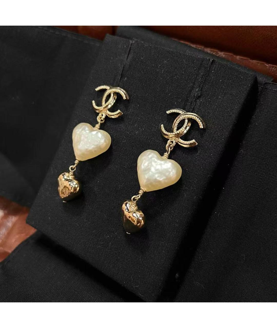CHANEL Золотые металлические серьги, фото 3