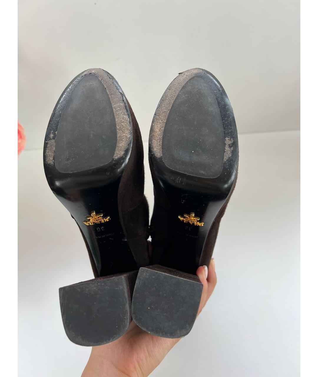 PRADA Коричневые замшевые ботильоны, фото 3