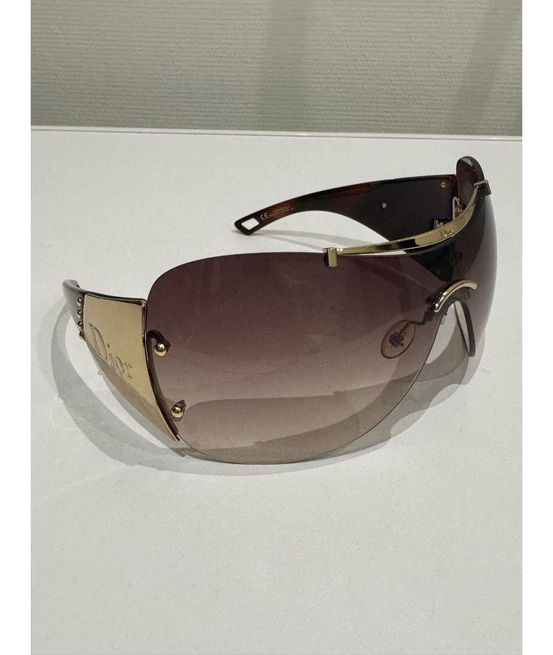 CHRISTIAN DIOR Коричневые пластиковые солнцезащитные очки, фото 2