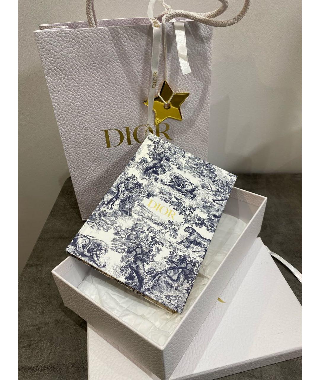 CHRISTIAN DIOR Книга, фото 5