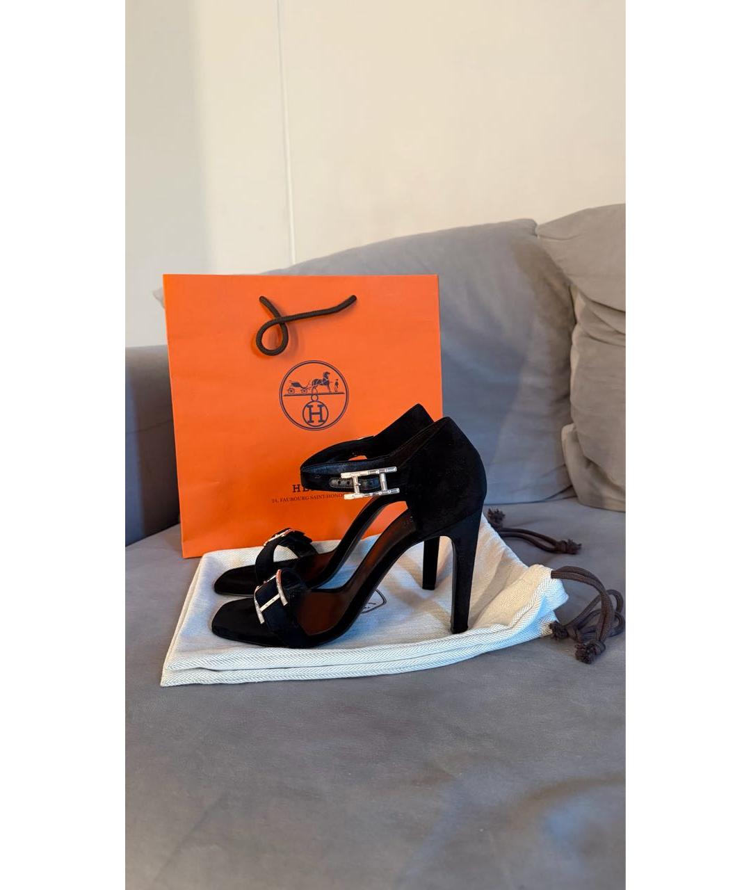 HERMES Черные бархатные босоножки, фото 6