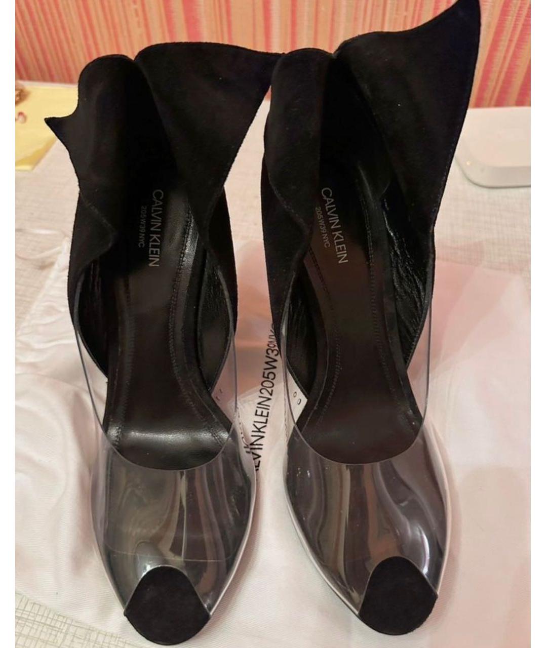 CALVIN KLEIN Черные бархатные босоножки, фото 2