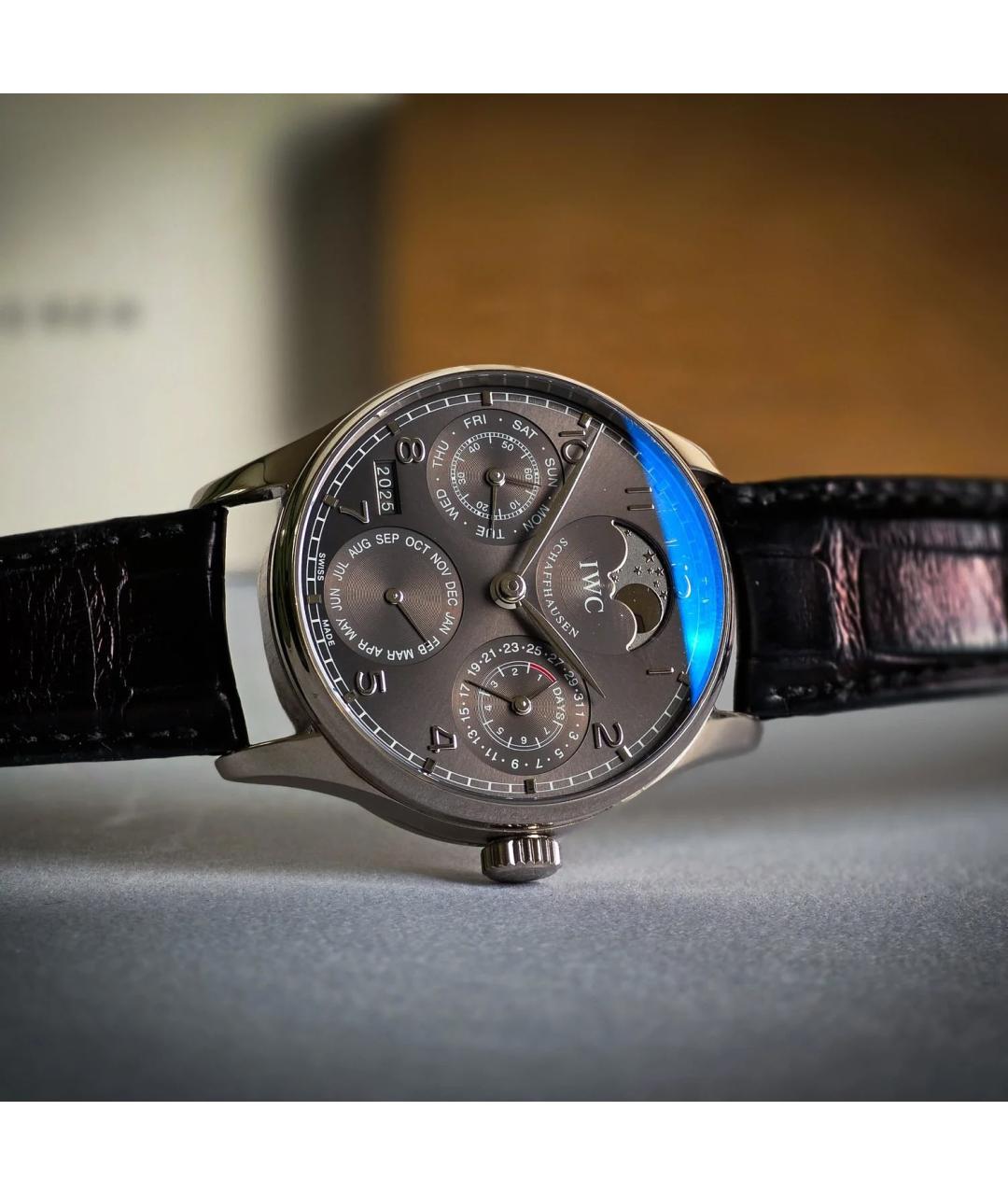 IWC Серые металлические часы, фото 2