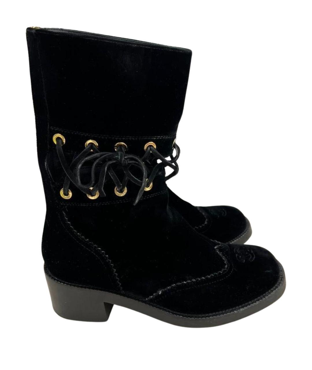 CHANEL Черные бархатные сапоги, фото 1