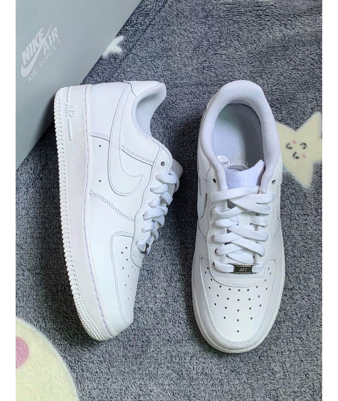 NIKE Белые кожаные кроссовки, фото 3